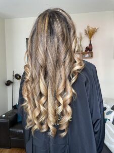 caoiffeur-à-domicile-paris-balayage-cheveux-longs